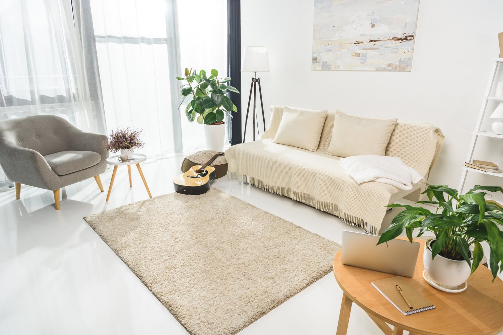Teppich im Wohnzimmer mit rutschfester Unterlage